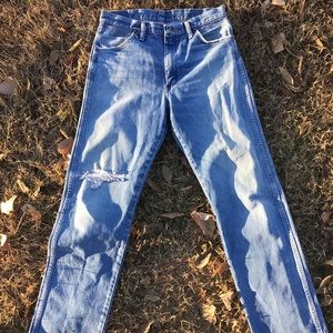 Distressed vintage wranglers high rise